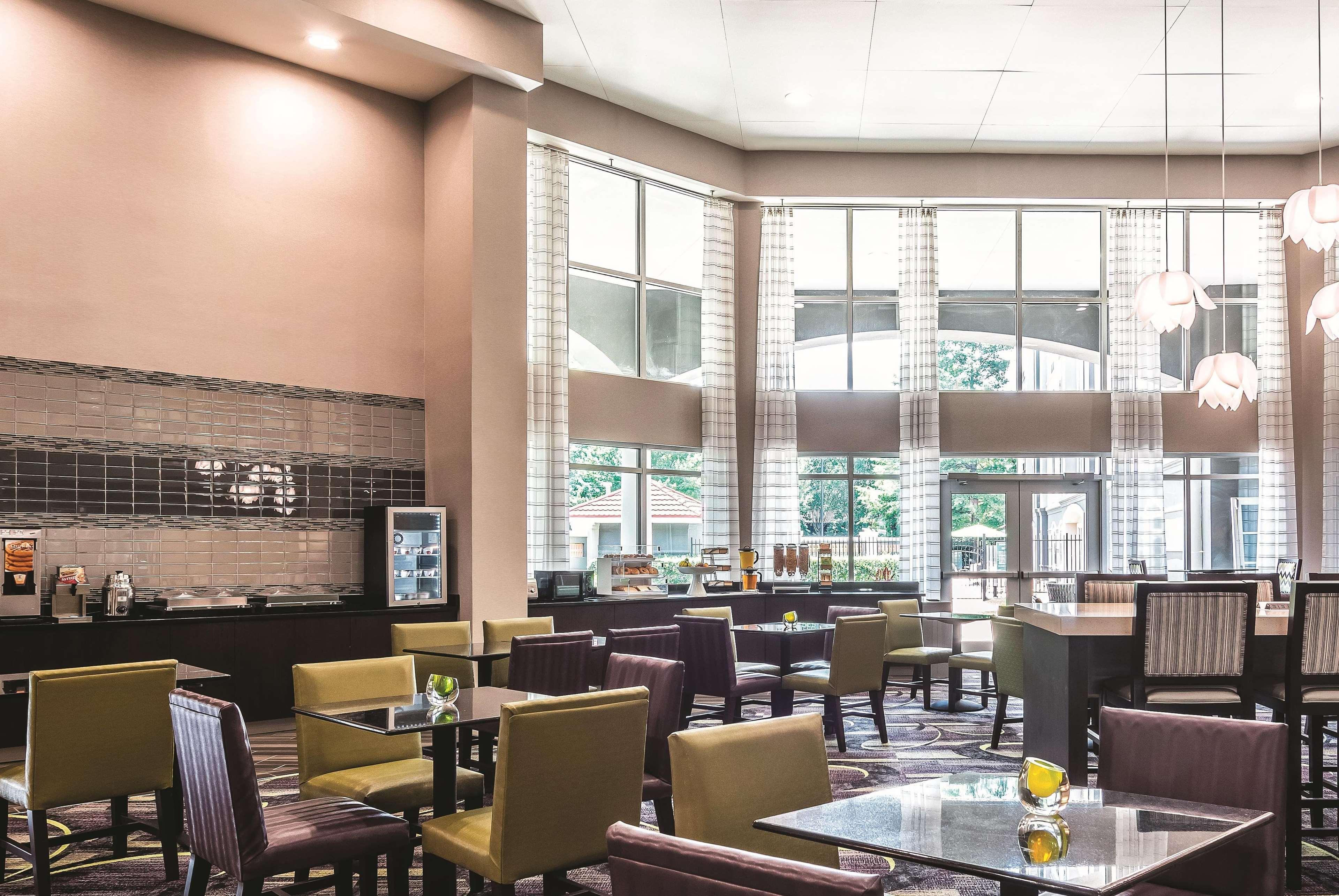 La Quinta By Wyndham Atlanta Perimeter Medical Hotell Sandy Springs Exteriör bild