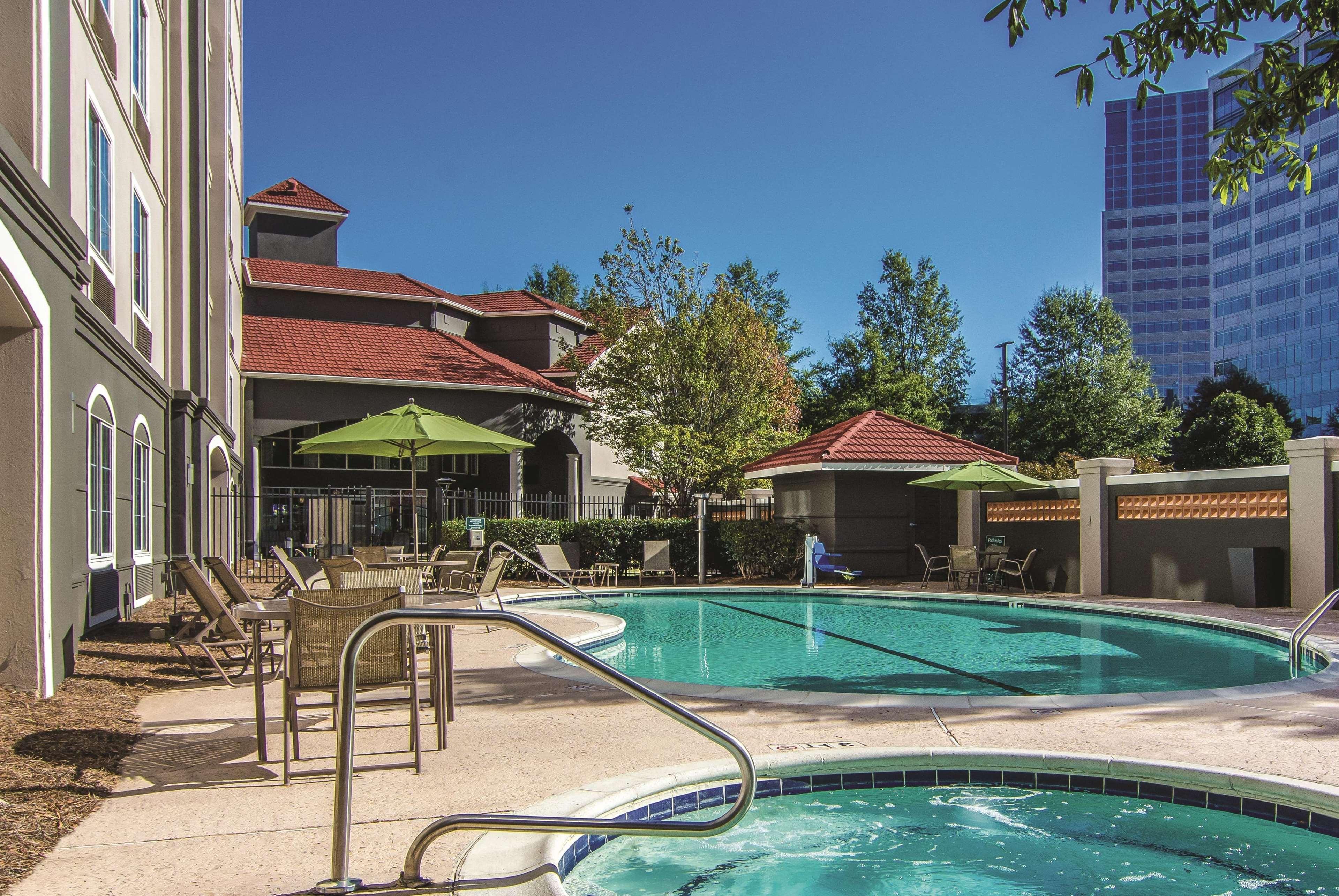 La Quinta By Wyndham Atlanta Perimeter Medical Hotell Sandy Springs Exteriör bild