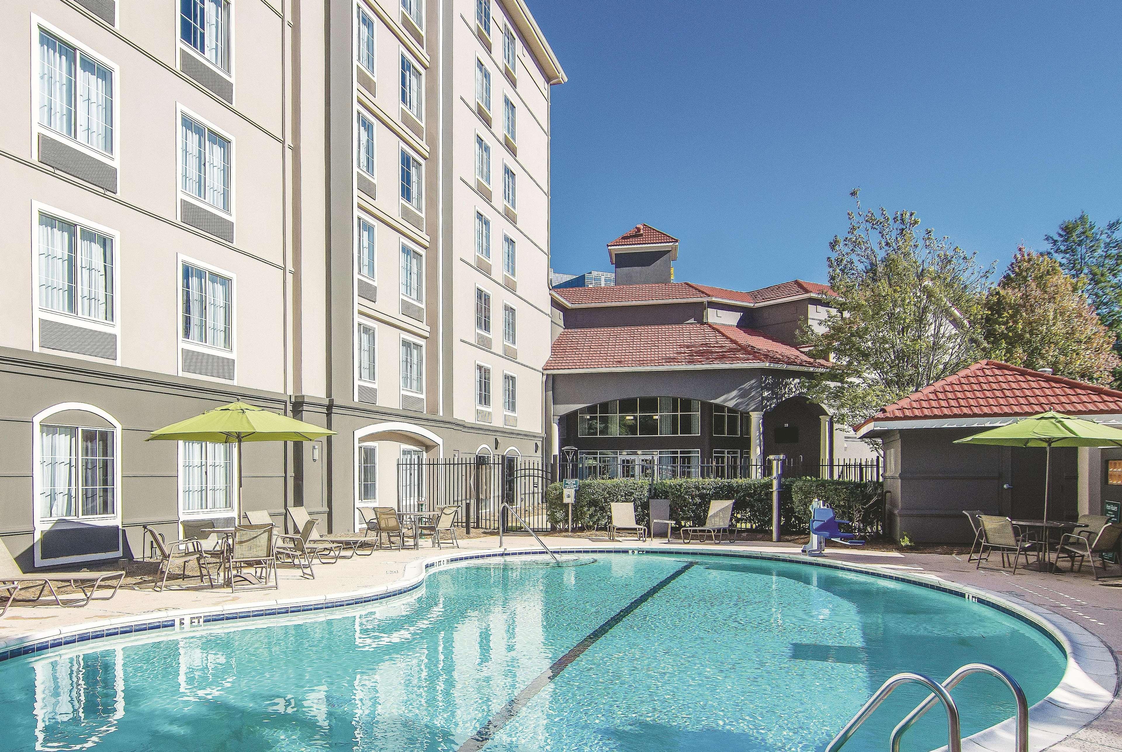 La Quinta By Wyndham Atlanta Perimeter Medical Hotell Sandy Springs Exteriör bild