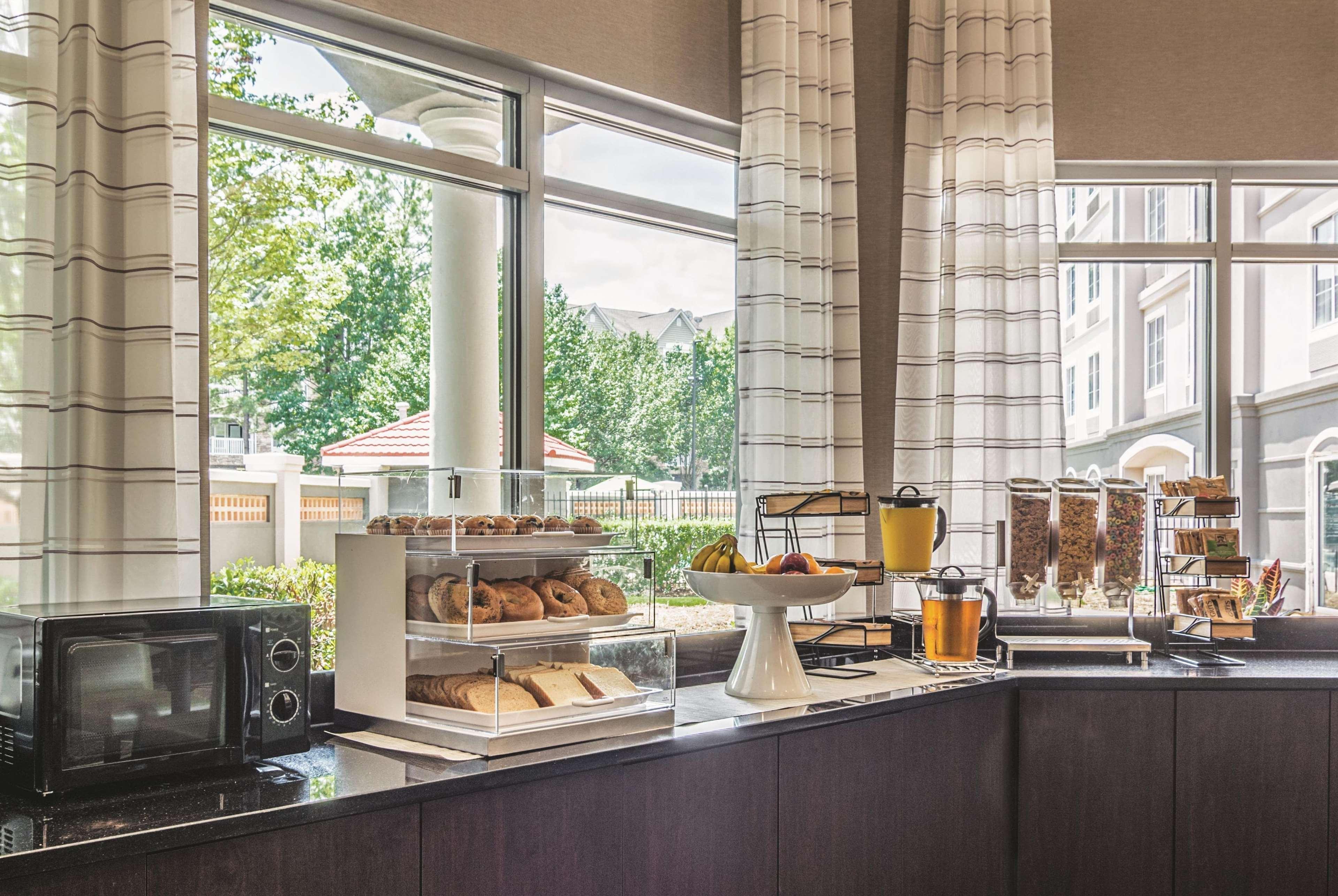 La Quinta By Wyndham Atlanta Perimeter Medical Hotell Sandy Springs Exteriör bild