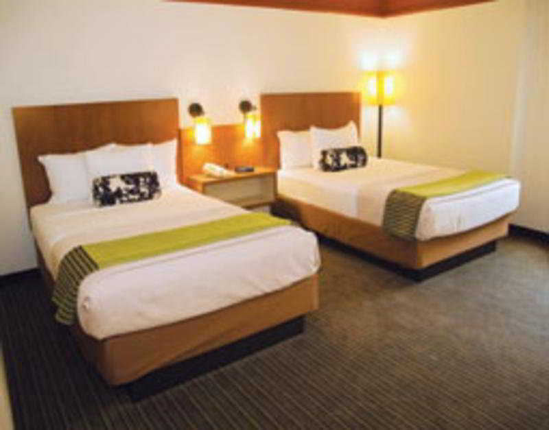 La Quinta By Wyndham Atlanta Perimeter Medical Hotell Sandy Springs Rum bild