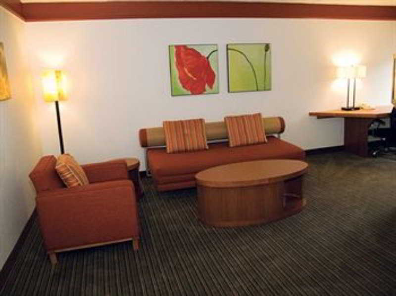 La Quinta By Wyndham Atlanta Perimeter Medical Hotell Sandy Springs Exteriör bild